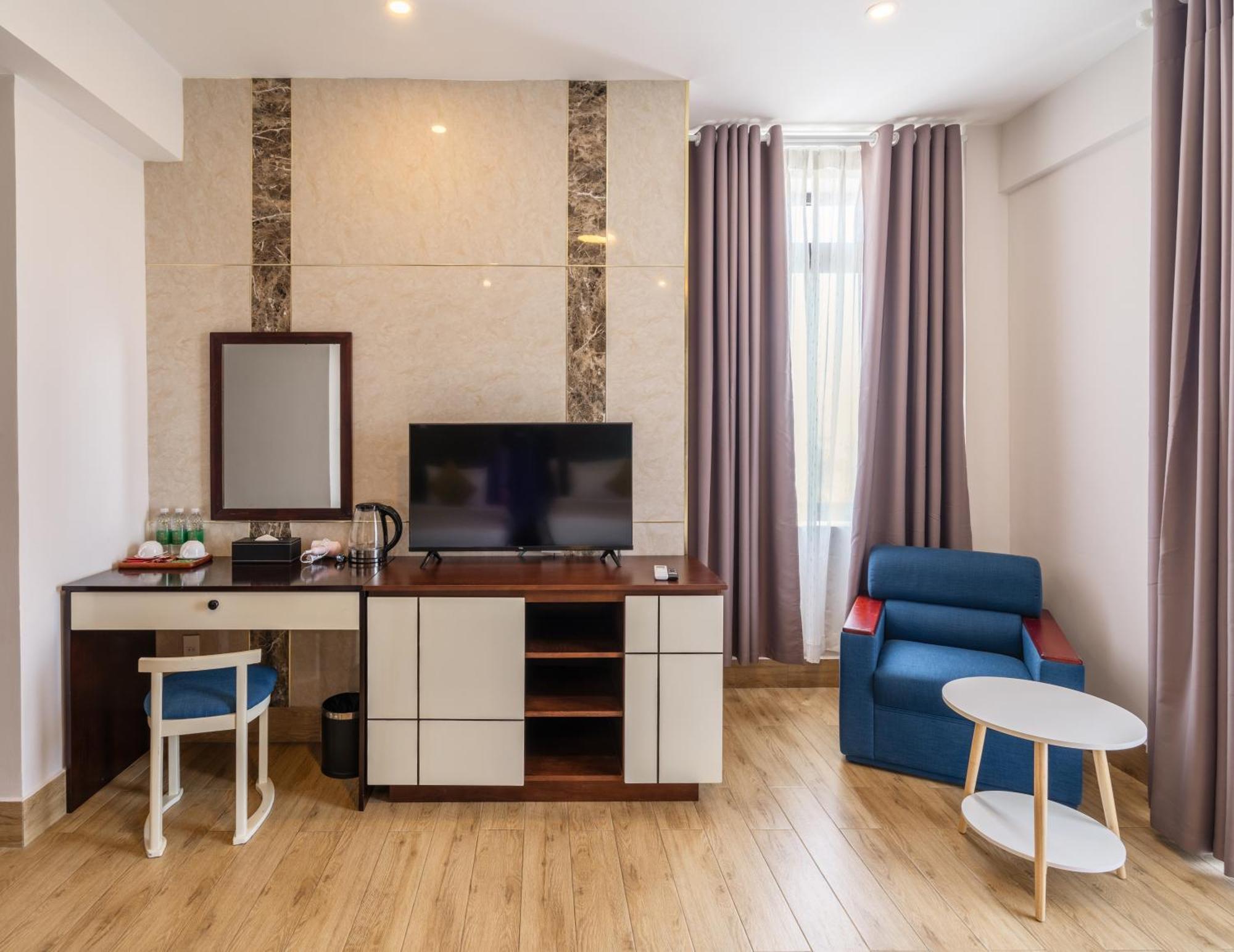 The Palms Hotel By Hmg Phan Thiet Exteriör bild