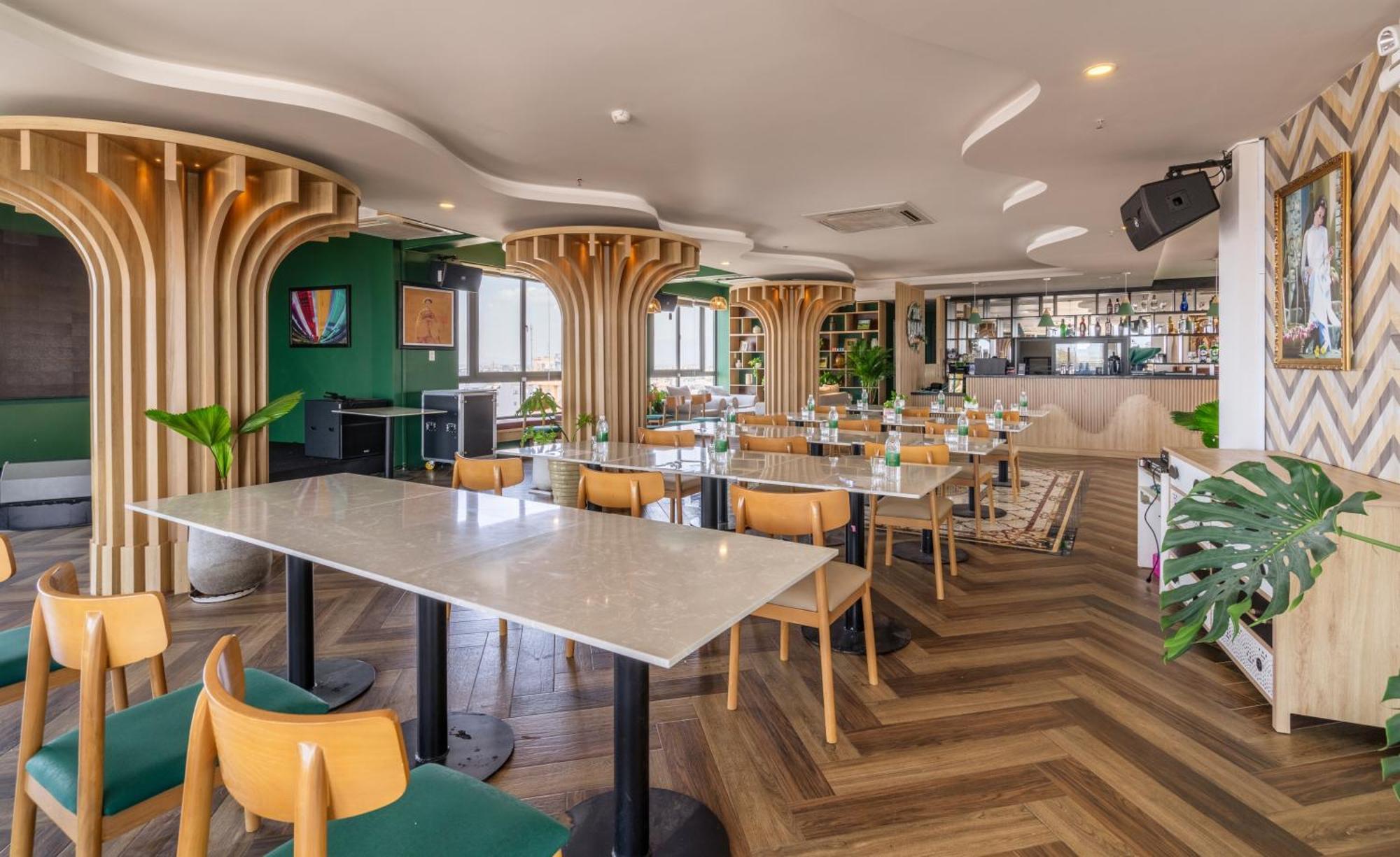 The Palms Hotel By Hmg Phan Thiet Exteriör bild