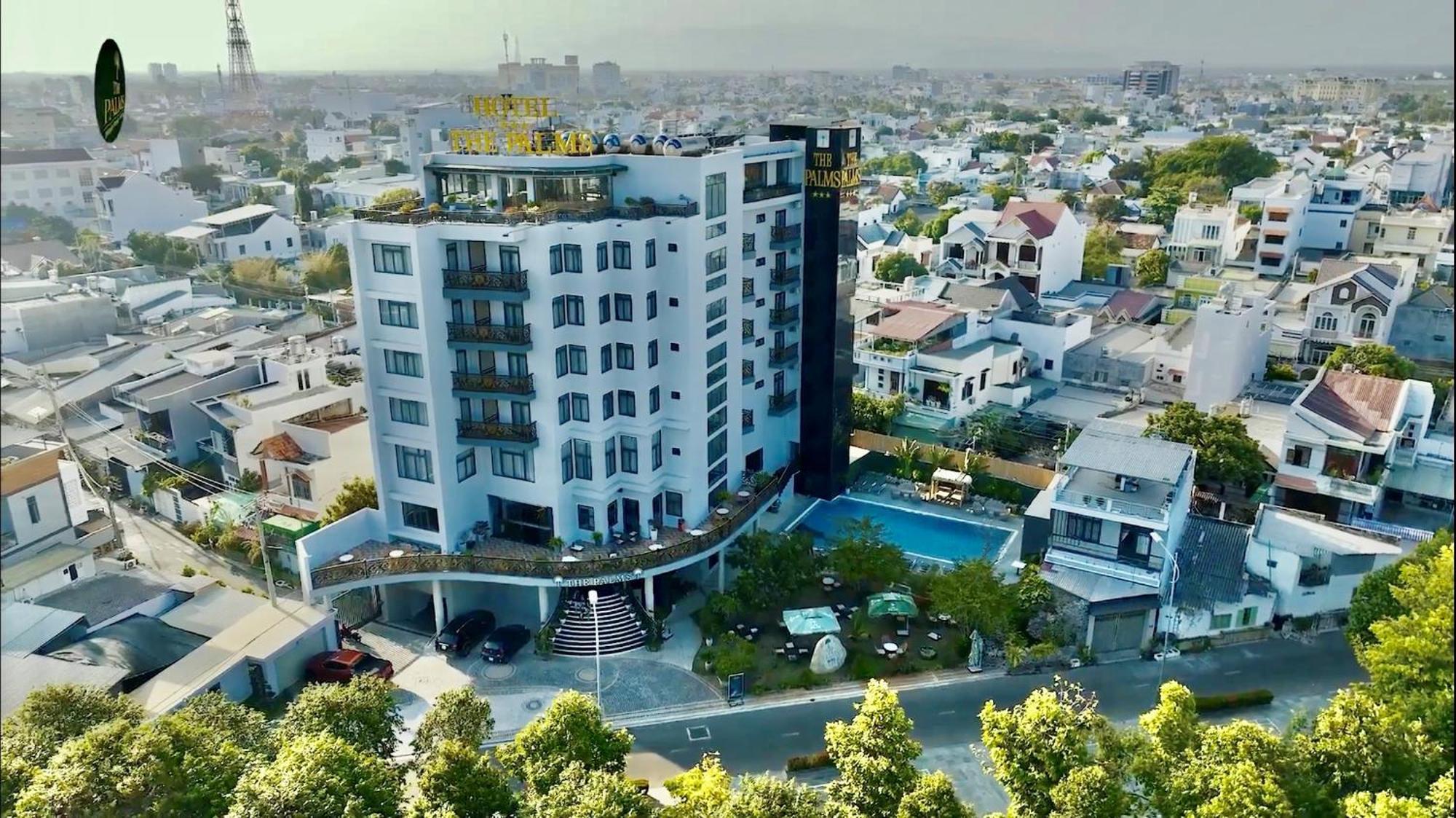 The Palms Hotel By Hmg Phan Thiet Exteriör bild