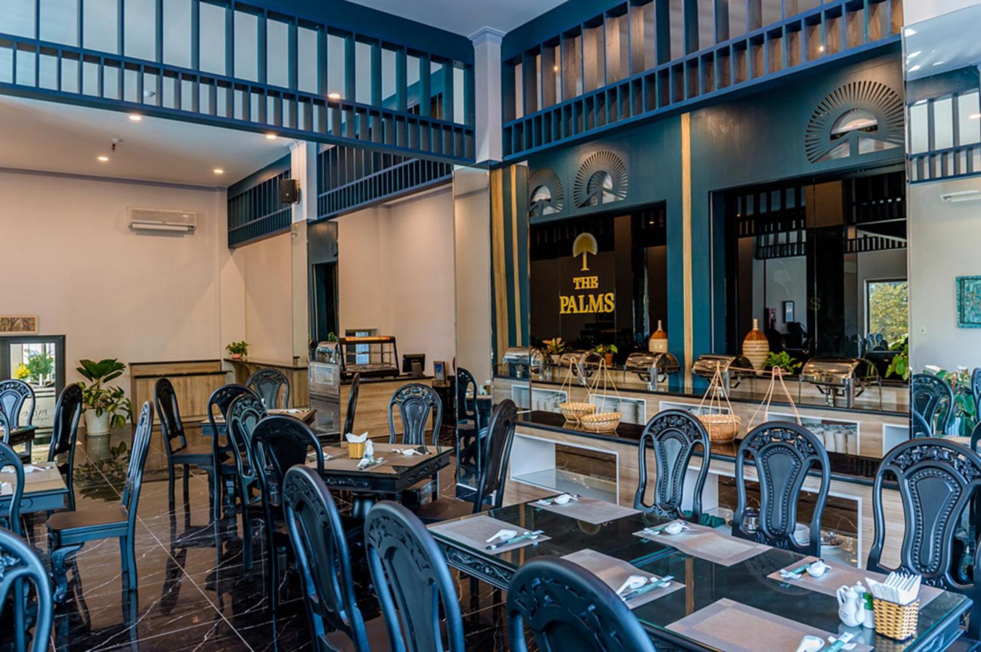 The Palms Hotel By Hmg Phan Thiet Exteriör bild