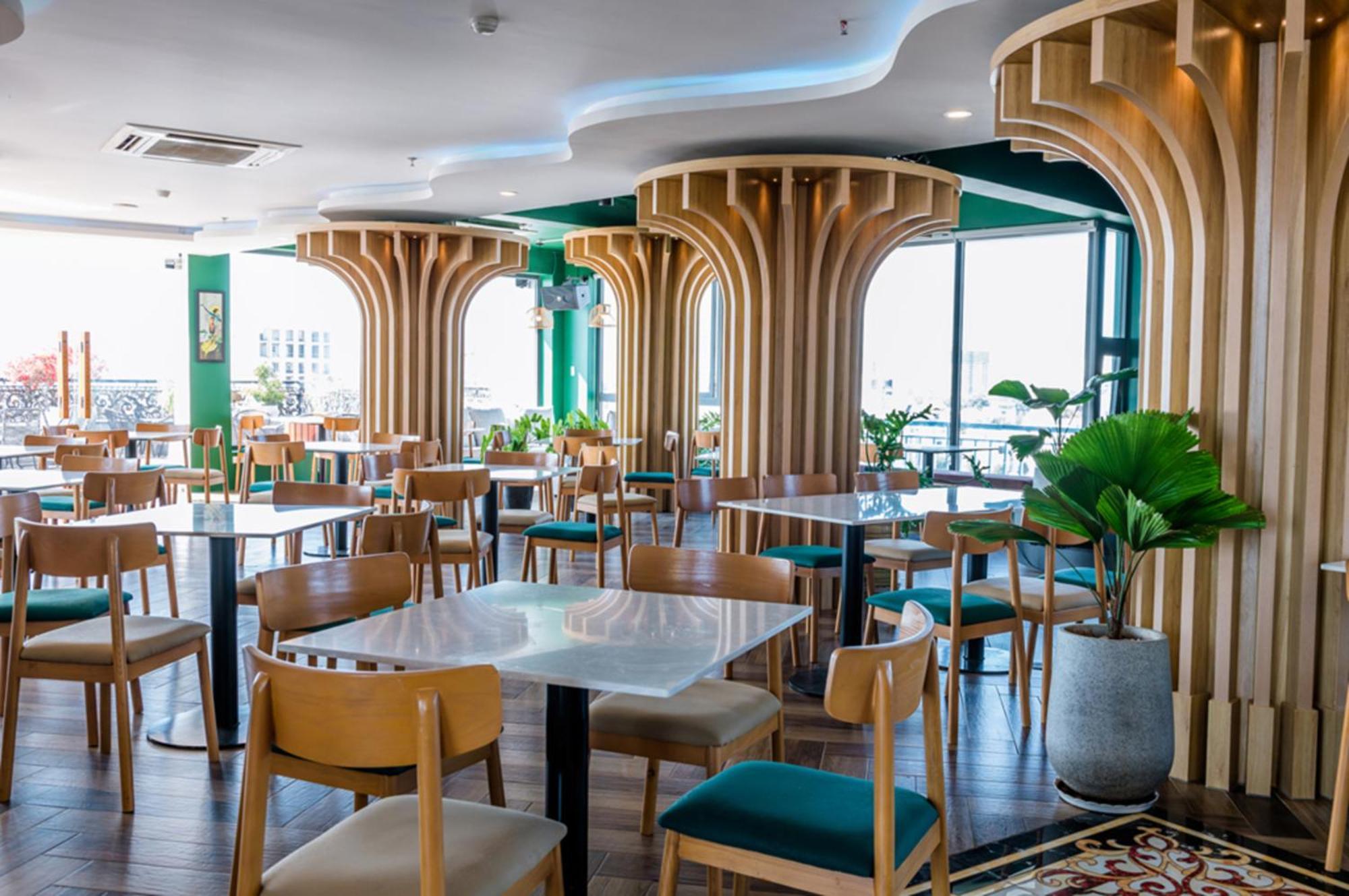 The Palms Hotel By Hmg Phan Thiet Exteriör bild